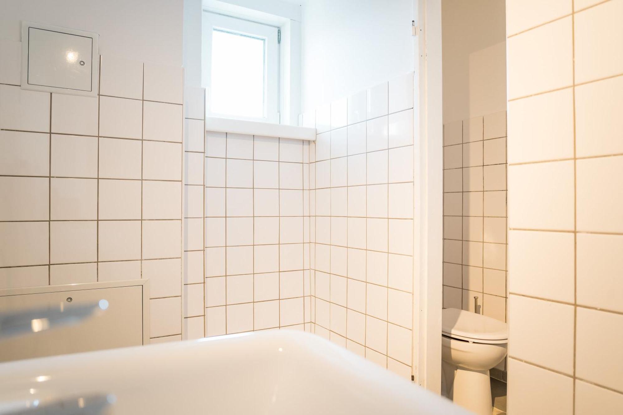 Three Bedroom Big Kitchen Selfcheckin Street Parking Берлин