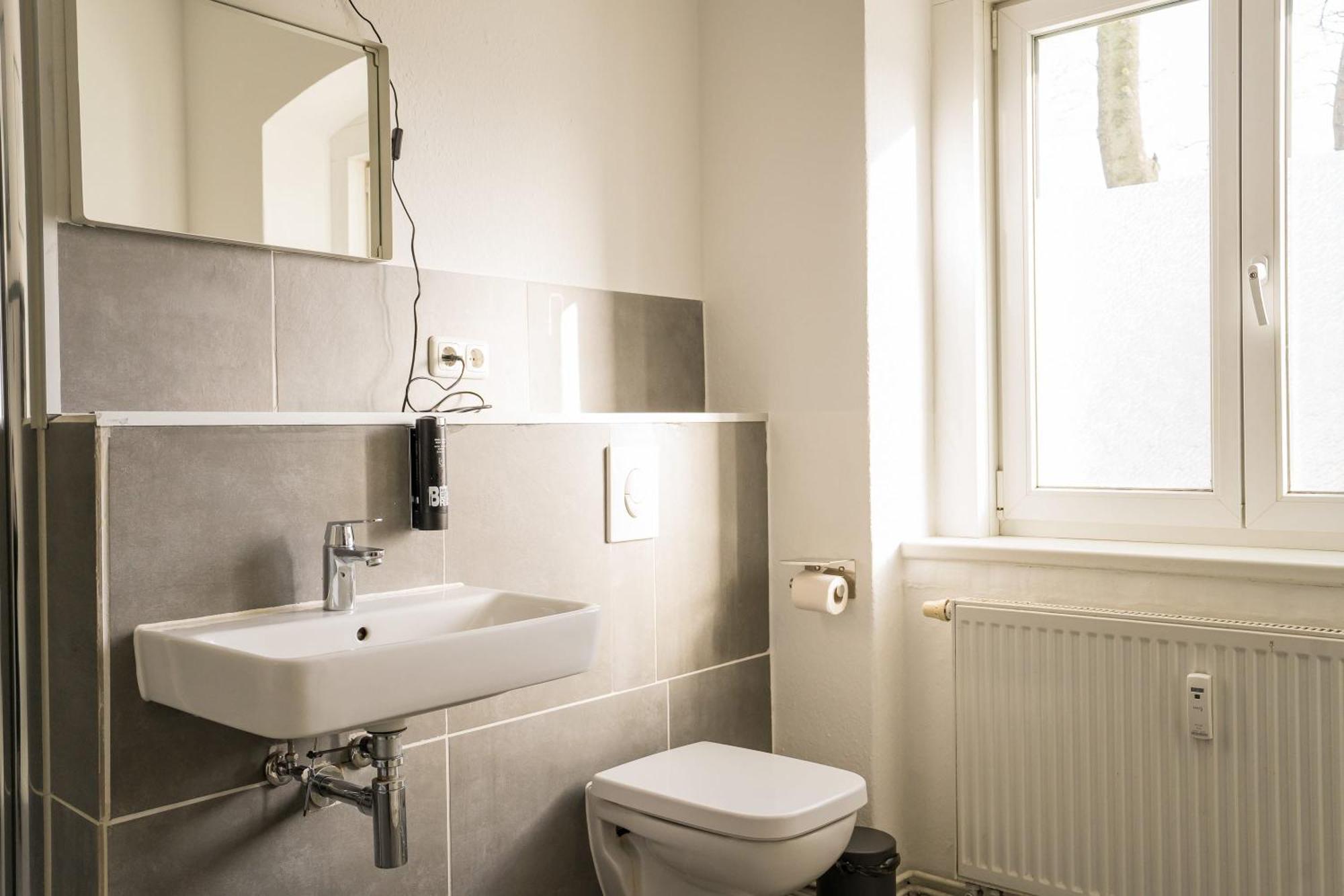 Three Bedroom Big Kitchen Selfcheckin Street Parking * Берлин
